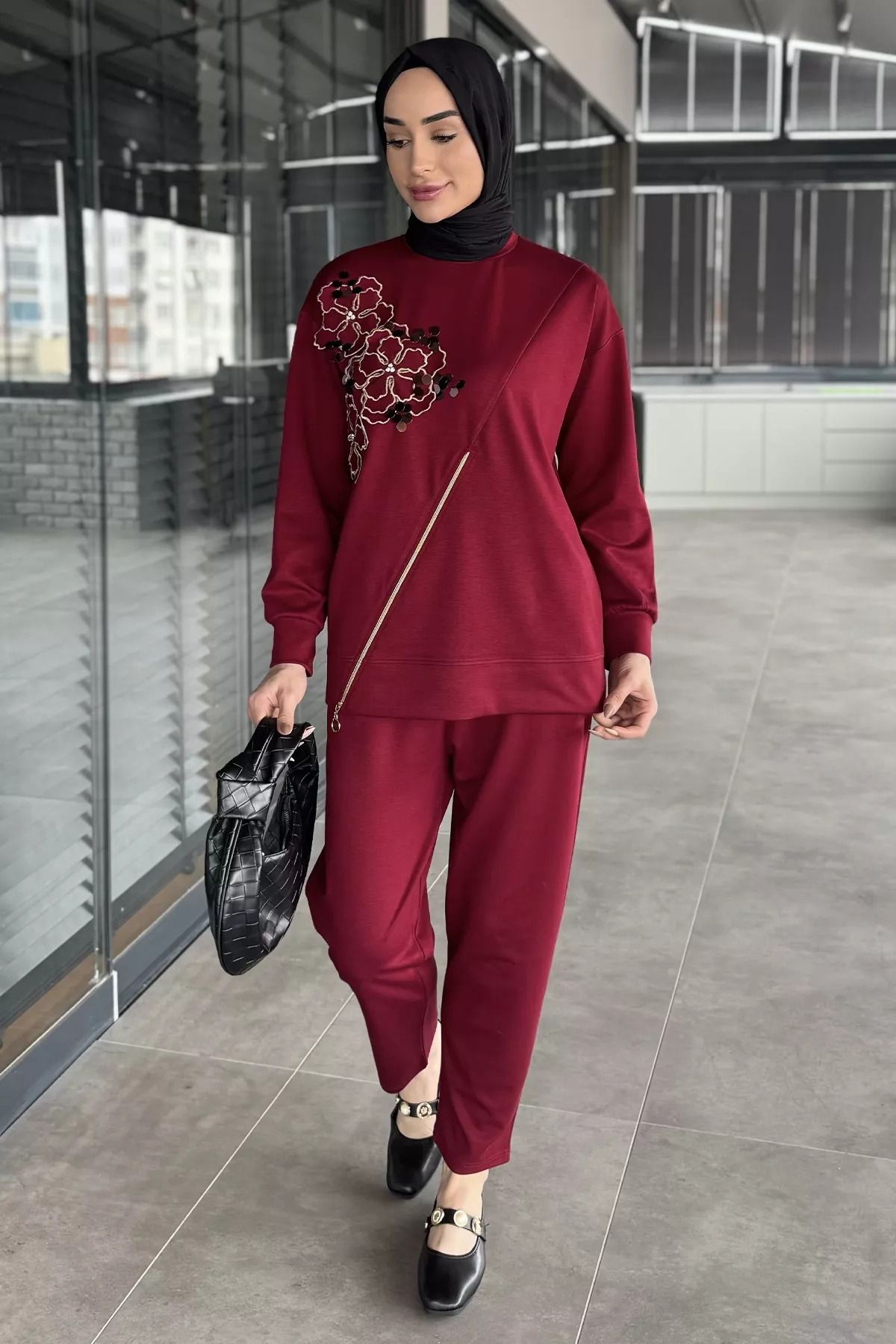 julude Bordo Tesettür Aplike Nakışlı Sweat Pantolon İkili Takım