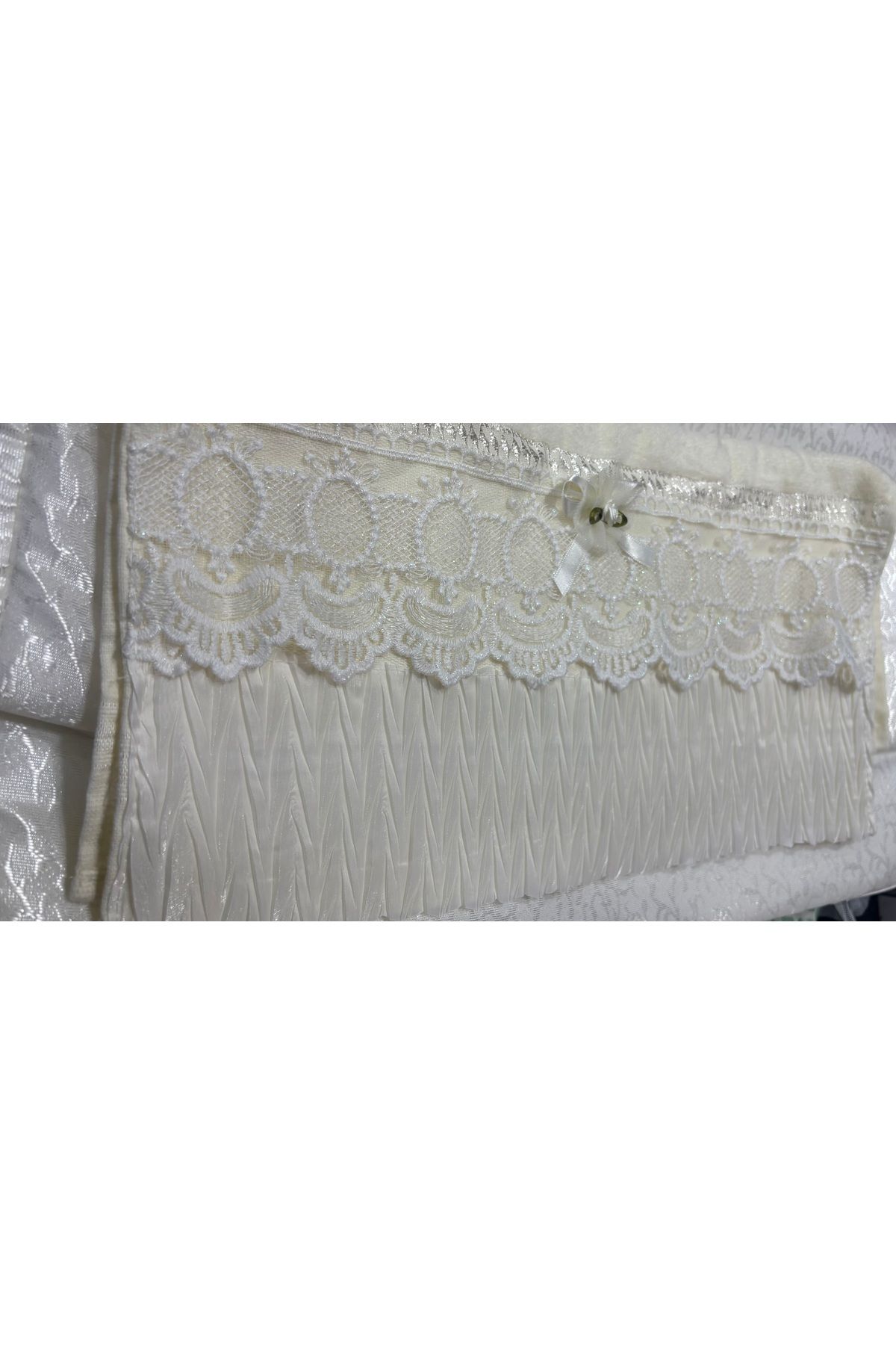 Muensu Çeyizlik Nakışlı Fransız Kadife Havlu 1 Adet One Size 0001