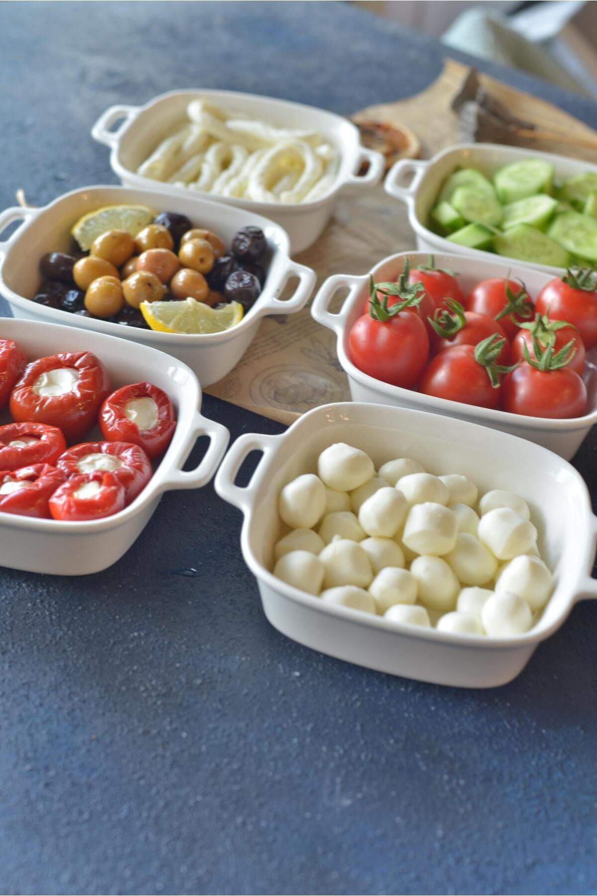 şirin eşyalarım Porselen Kare Kulplu Derin Orta Boy Meze Tabak 12 cm / 1 Adet