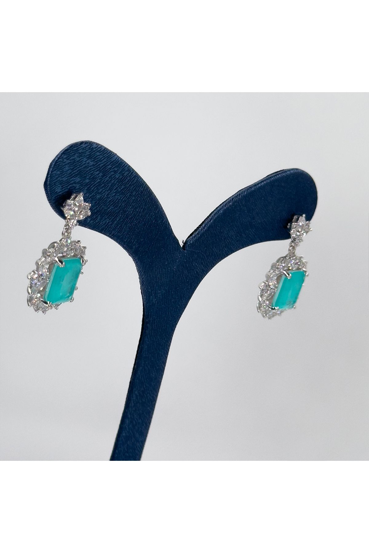Livora Jewelry Pırlanta Montür Mavi Paraiba Taşlı Gümüş Küpe