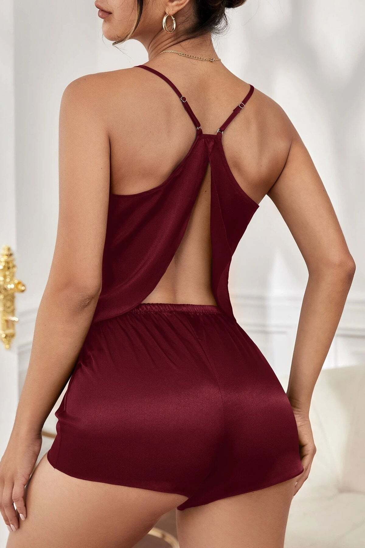 CGDI Kadın Bordo Asimetrik Sırt Dekolte Detaylı Şık Şortlu Gecelik Takım