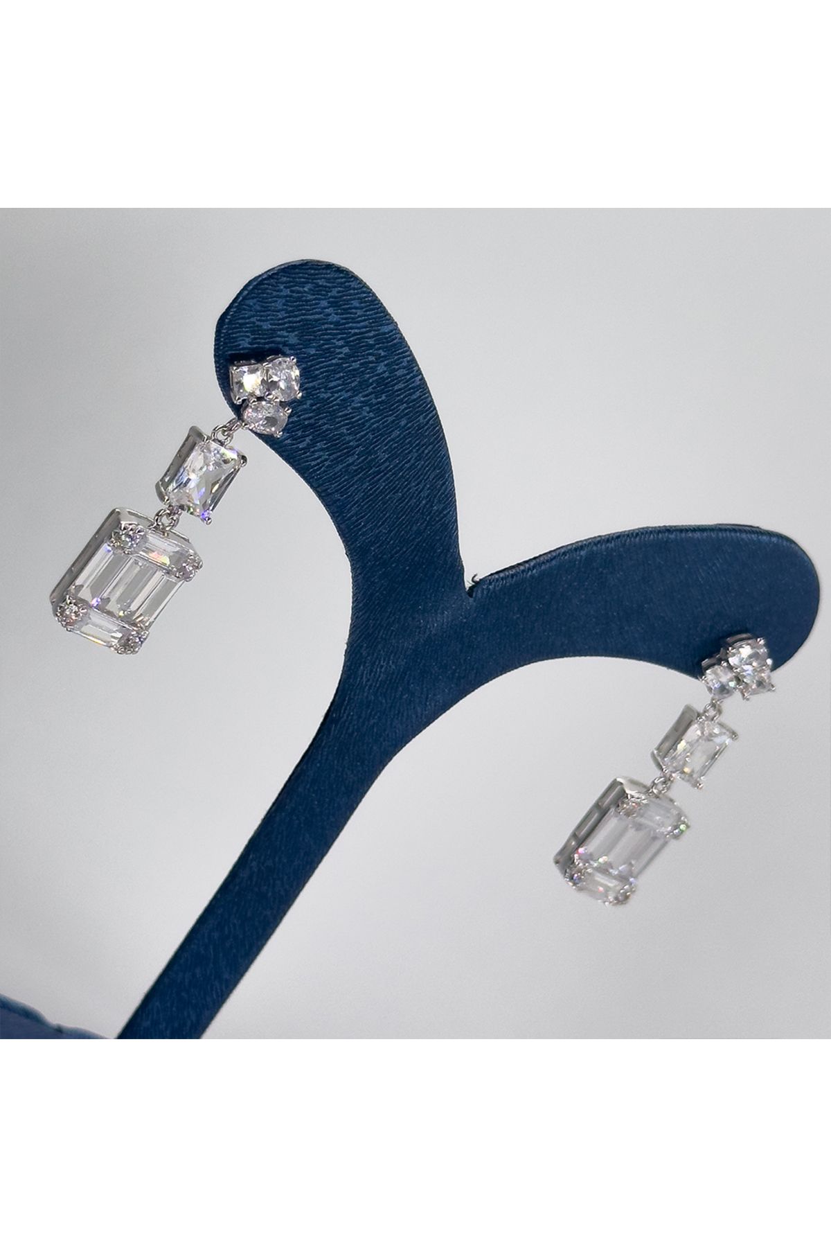 Livora Jewelry Pırlanta Montür İkili Baget Gümüş Küpe
