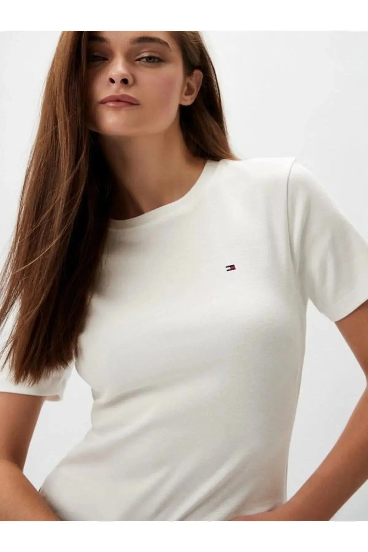 Tommy Hilfiger Sport _.tommyhilfiger Kadın Pamuklu Yuvarlak Yaka Marka Logolu T-Shirt