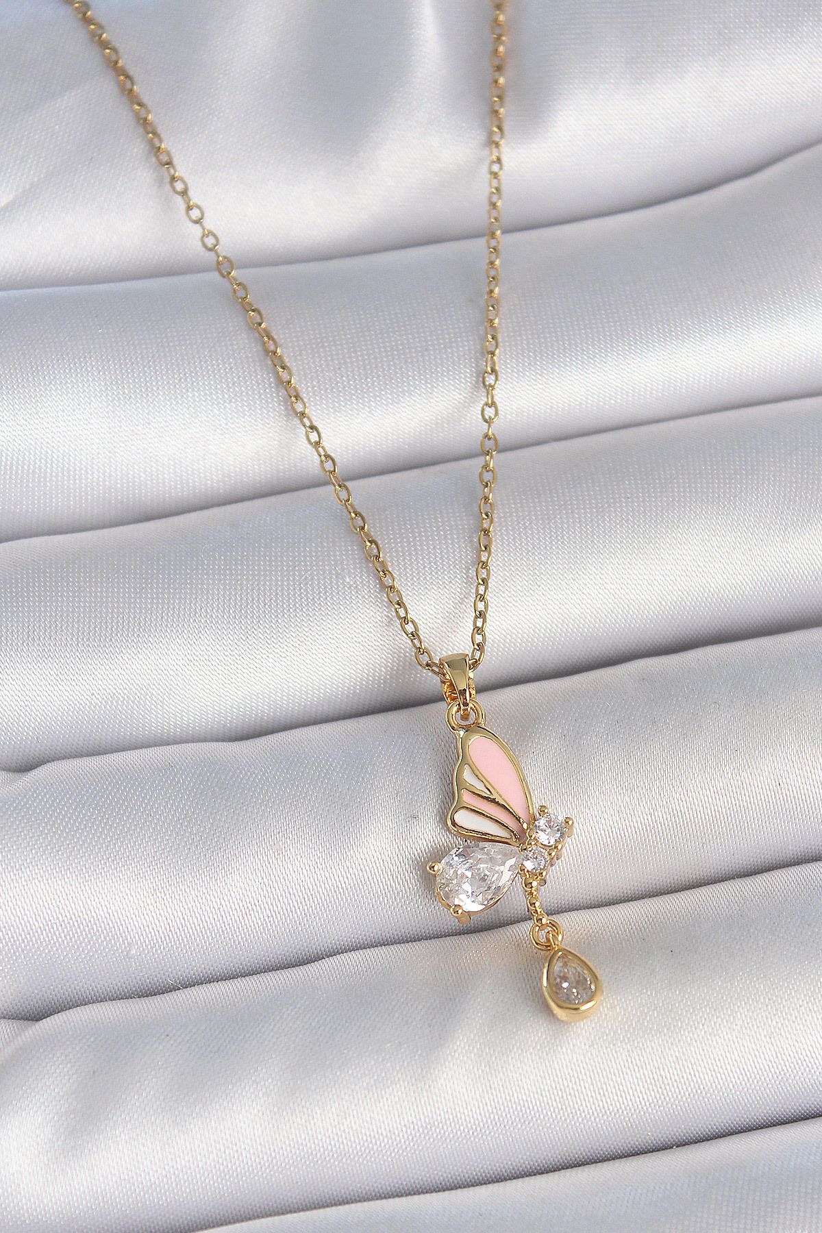 MELFSHOP 316L Çelik Gold Renk Zincir Damla Zirkon Taşlı Kelebek Model Sallantı Detay Kadın Kolye