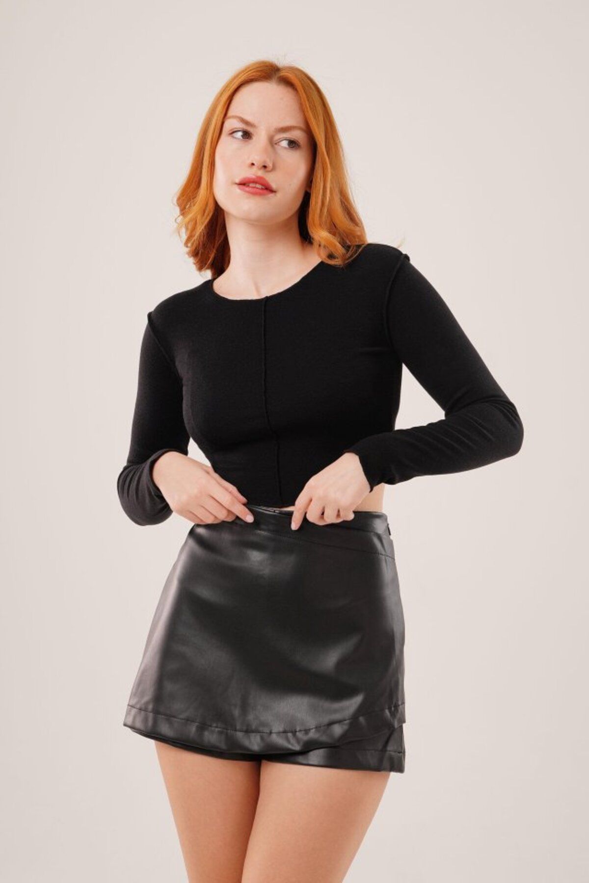 Asap Ters Dikişli Basic Siyah Body Bluz