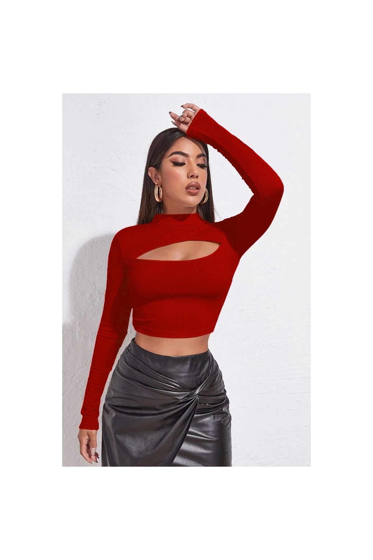 Marsilyan - Kadın Kırmızı Göğüs Dekolteli Uzun Kollu Cut Out Crop Top Bluz