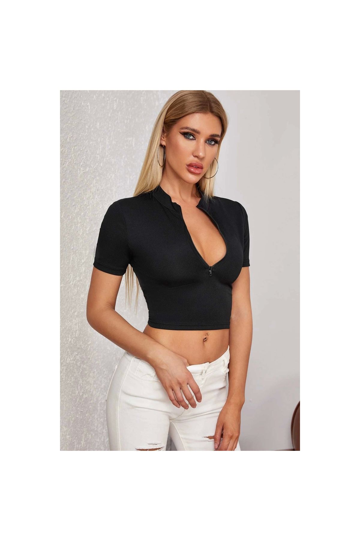 Marsilyan - Kadın Siyah Yarım Fermuarlı ve Kısa Kollu Crop Top Bluz