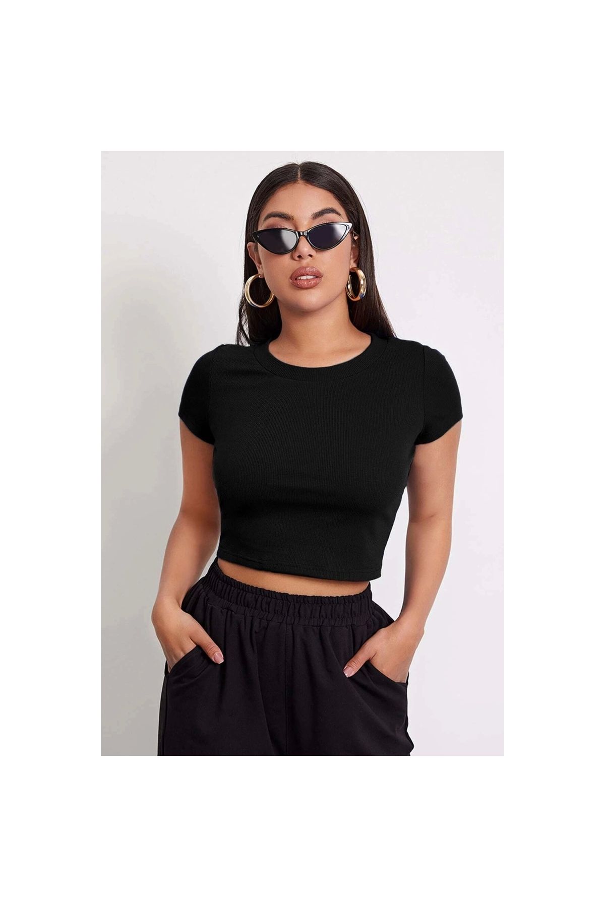 Marsilyan - Kadın Siyah Yuvarlak Yaka Yarım Kol Crop Top Bluz