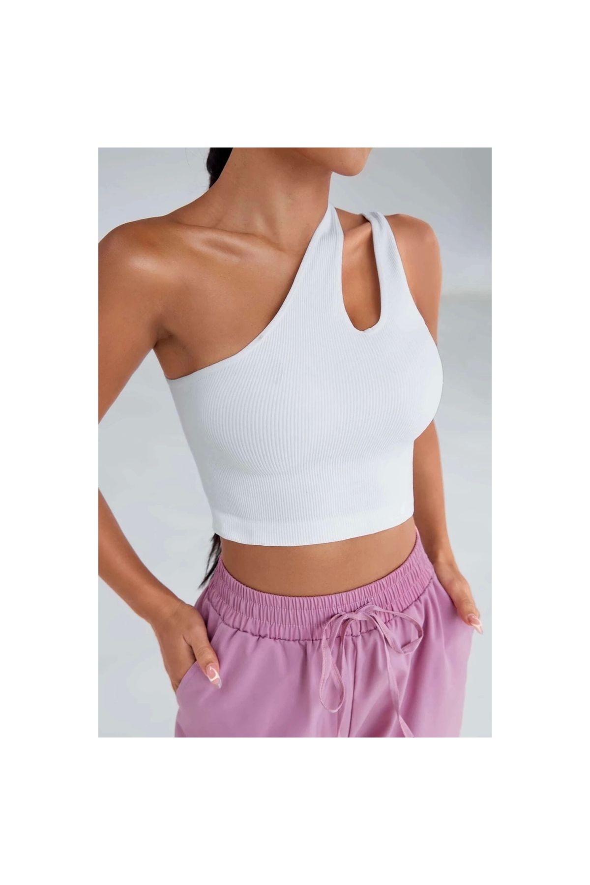 Marsilyan - Kadın Beyaz Tek Omuz Cut Out Detaylı Crop Top Bluz