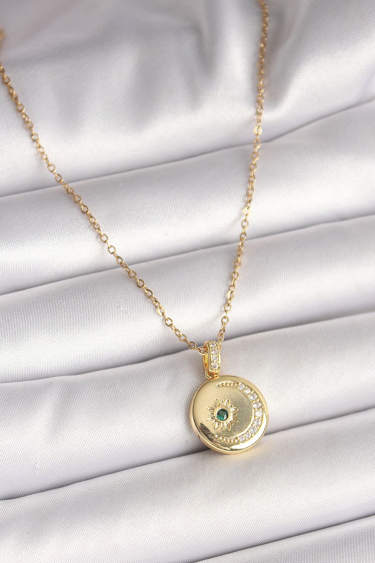 callerrons accessories Gold Renk Zincir Zirkon Taş İşlemeli Hilal Yıldız İşlemeli Madalyon Model Kadın Kolye - EBJ250501W32