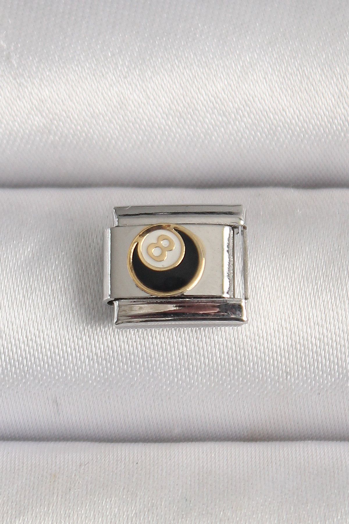 callerrons accessories Gümüş Renk 8 Ball İşlemeli Nomination Charm - EBJ250501W32842