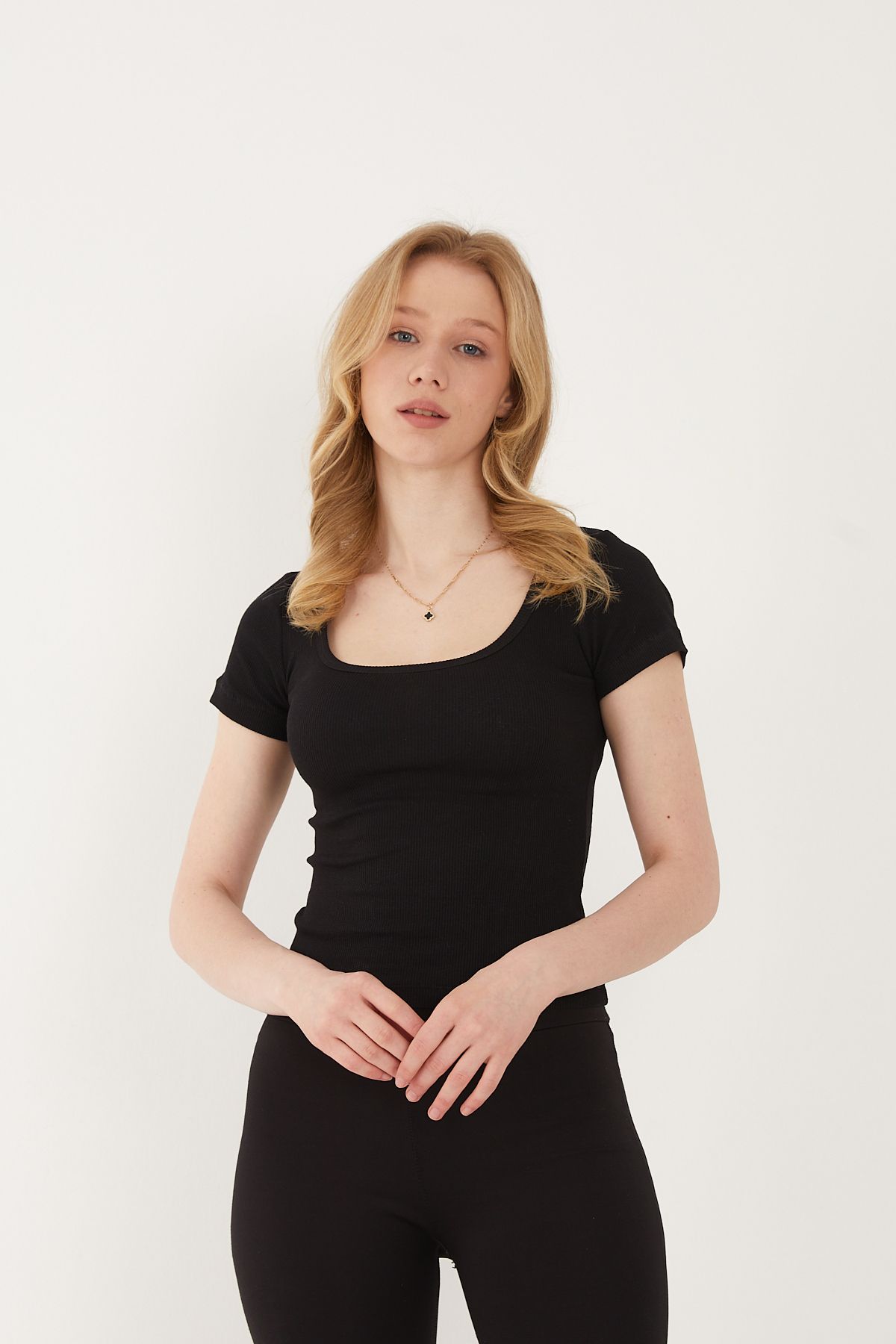 Wearflawless Kadın U Yaka Fitilli Kısa Kol Body Bluz