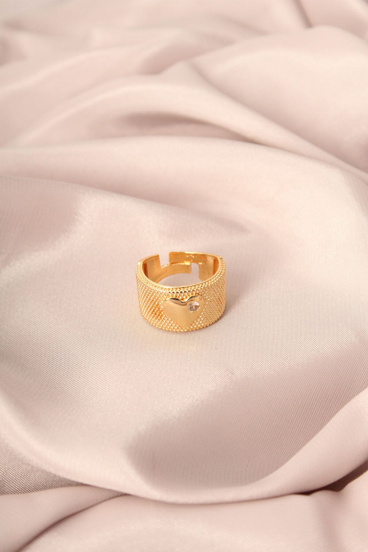 callerrons accessories Gold Renk Metal Zirkon Taşlı Kalp Model Ayarlanabilir Kadın Yüzük - EBJ250501W33226