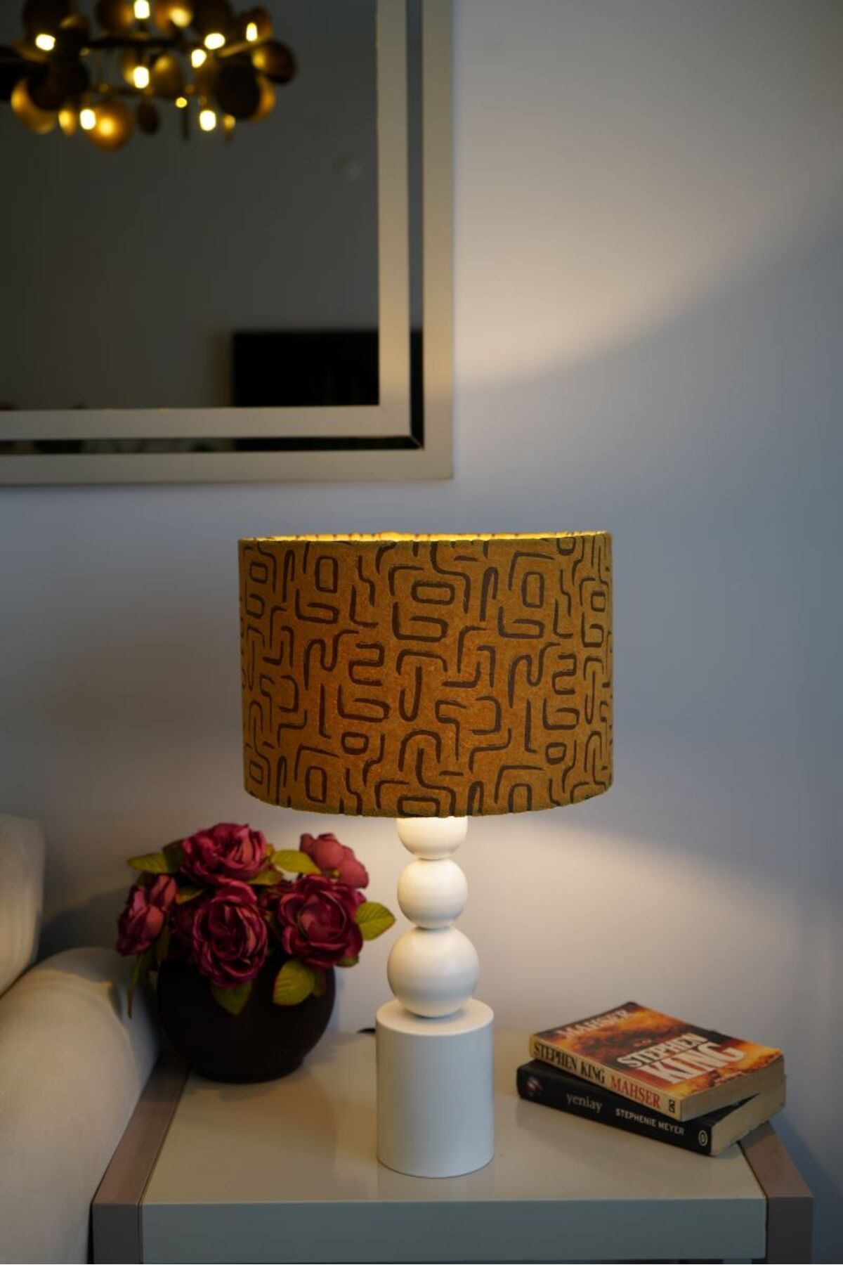 retro home design Özel Krem Ayaklı Kadife Kumaş Silindir Labirent Desenli Dekoratif Abajur Yatak Odası Salon