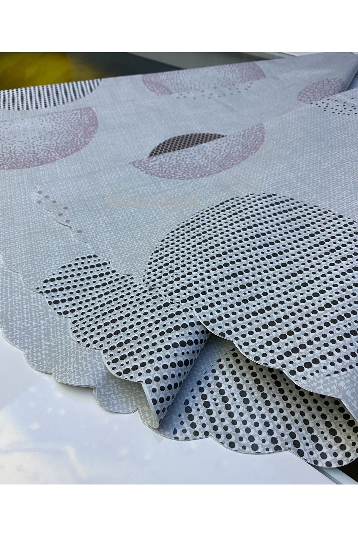 polset Kalın elyaf astarlı karahindiba desenli kaymaz silinebilir pvc yuvarlak muşamba masa örtüsü
