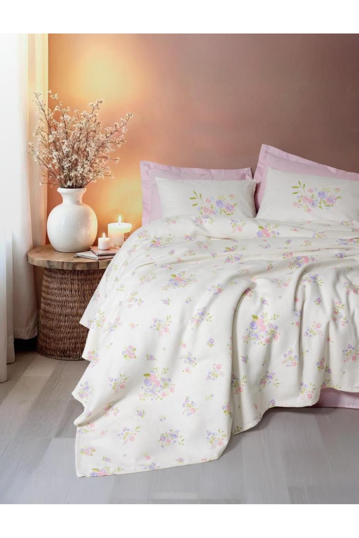 HobiDünyasıElif Estiva Çift Kişilik Pike Takımı Petal Pembe