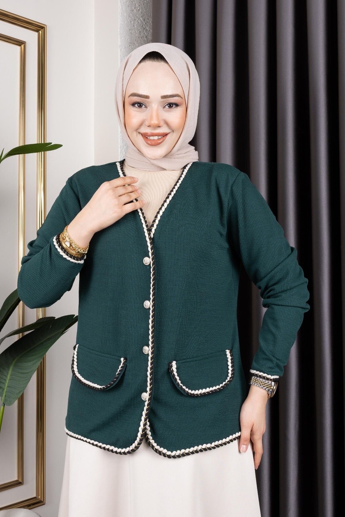 HİRA LİFE FASHİON Kadın Önü Cep Detaylı Düğmeli Ve Burgu Hırka
