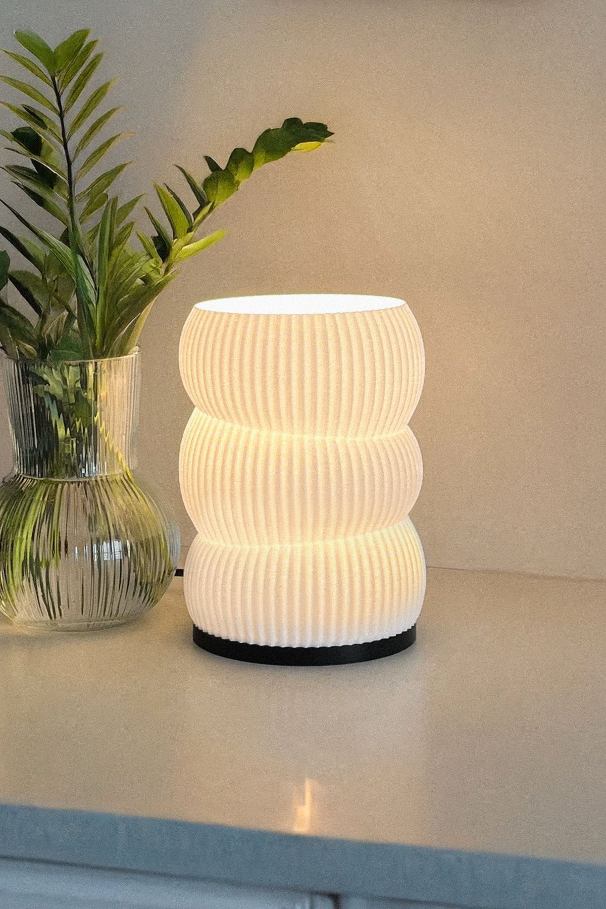 Shayn Home Bella Pinter Modern Tasarım Beyaz Abajur Masa Lambası
