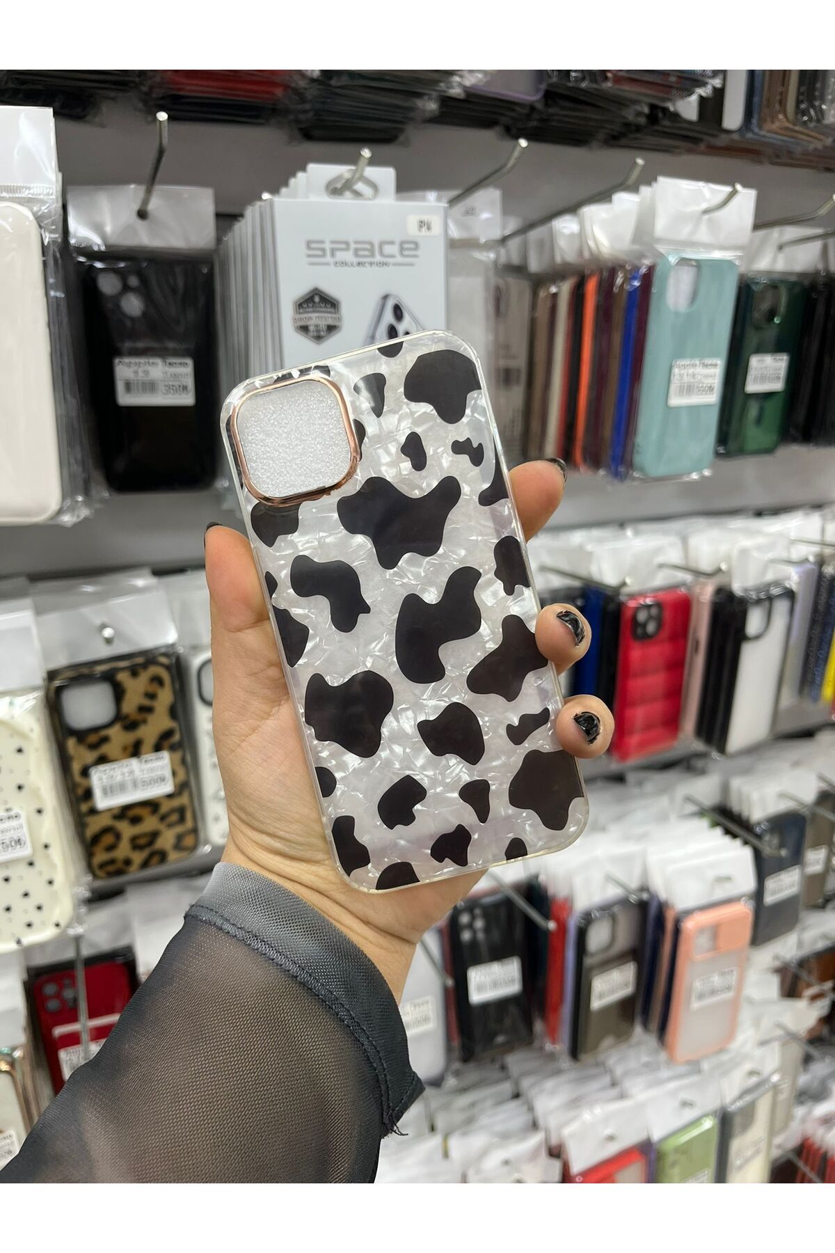 TECNOTREND Apple iPhone 13/14 Uyumlu inek desenli silikon kılıf