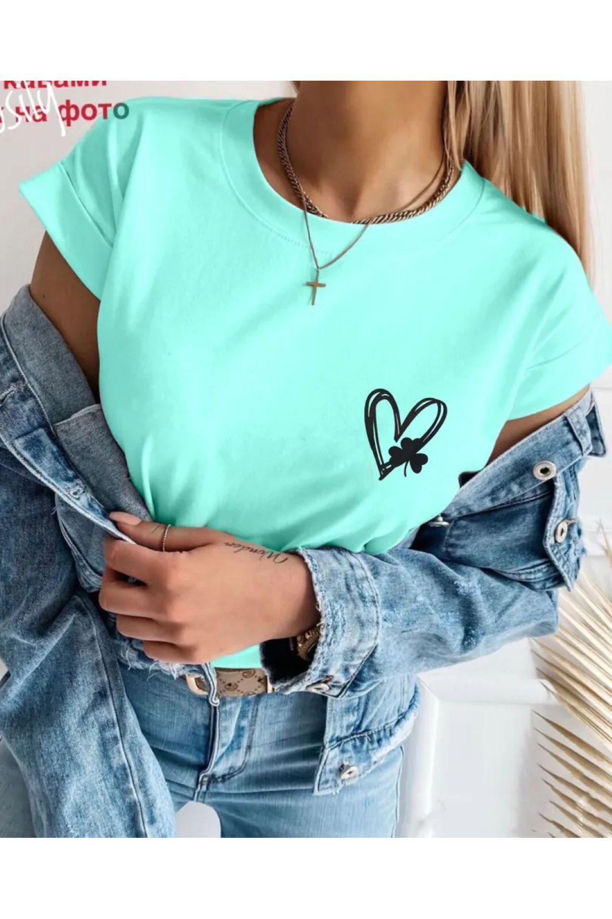aynewmoda Küçük kalp desenli, kısa kollu, yuvarlak yakalı tişört