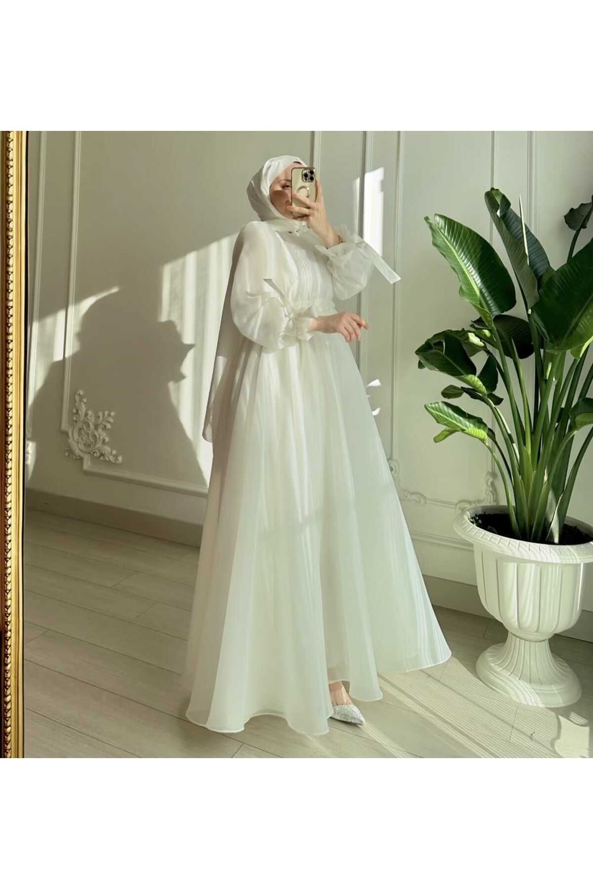 İnci helen model tesetür abiye