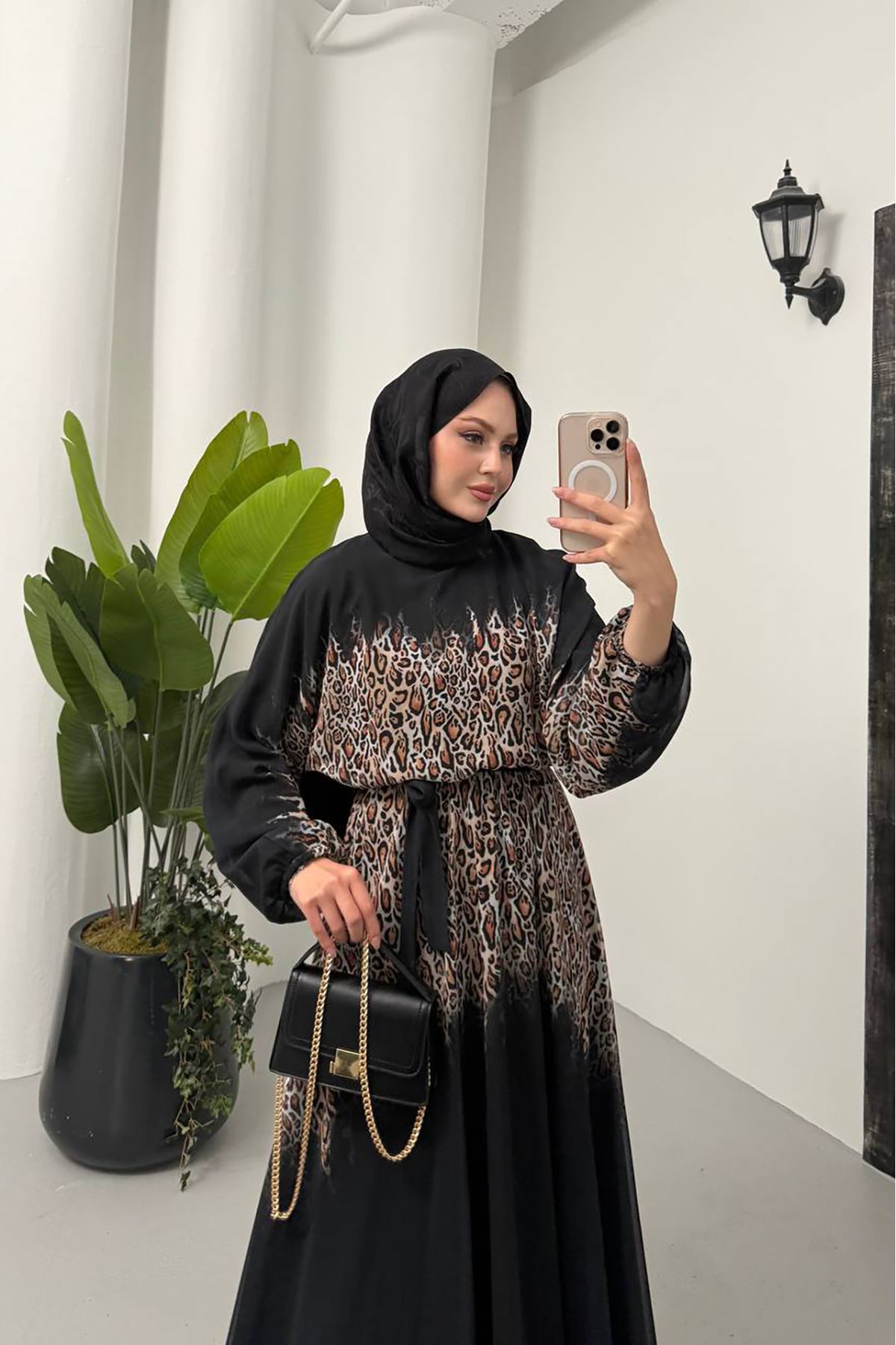 XXL BUTİK XXL Butik kadın şifon kumaş kuşaklı kayık yaka tesettür elbise X-NMS055