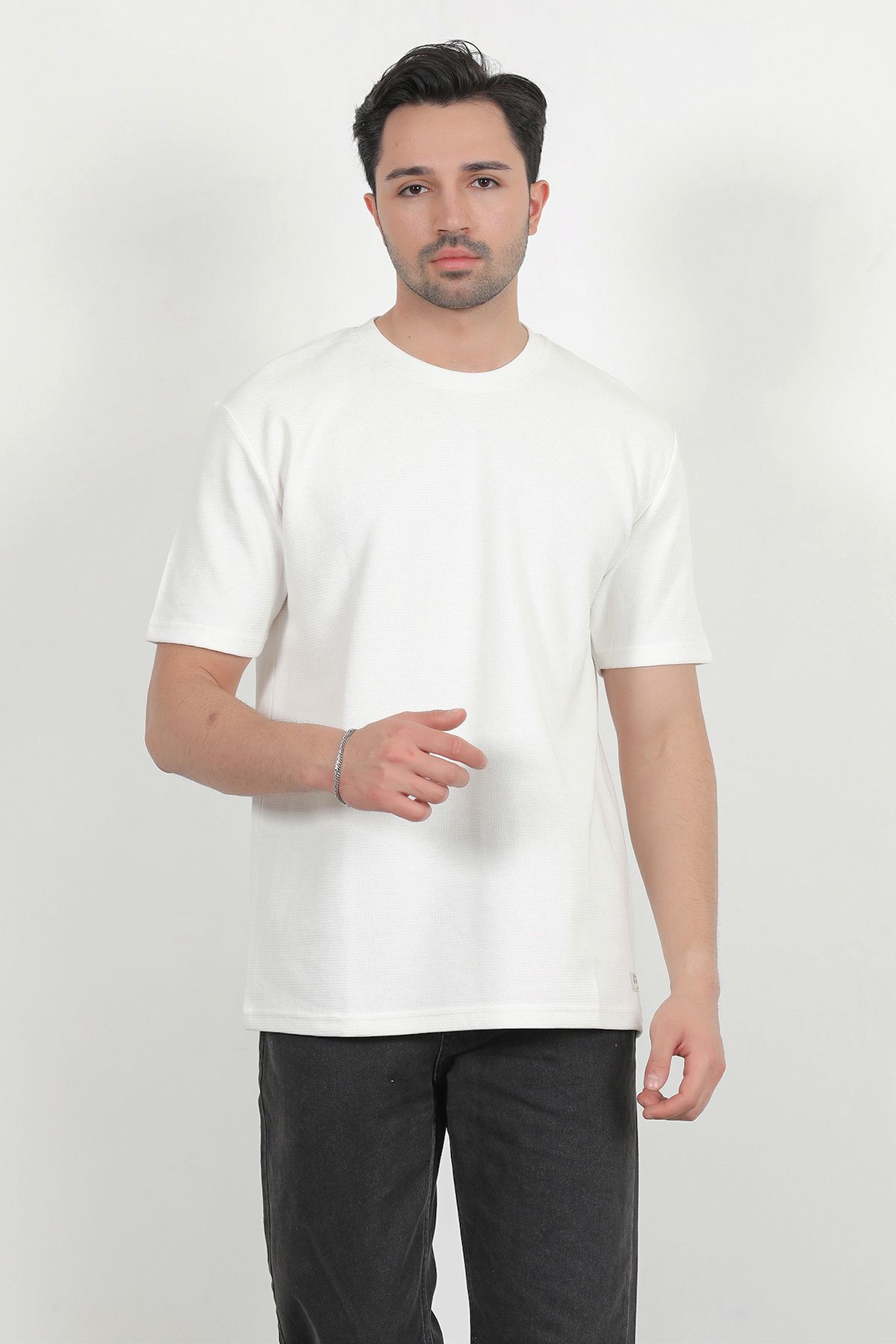 JB John Borners Erkek Bisiklet Yaka Pamuklu Dokulu Oversize T-Shirt Beyaz - 2917