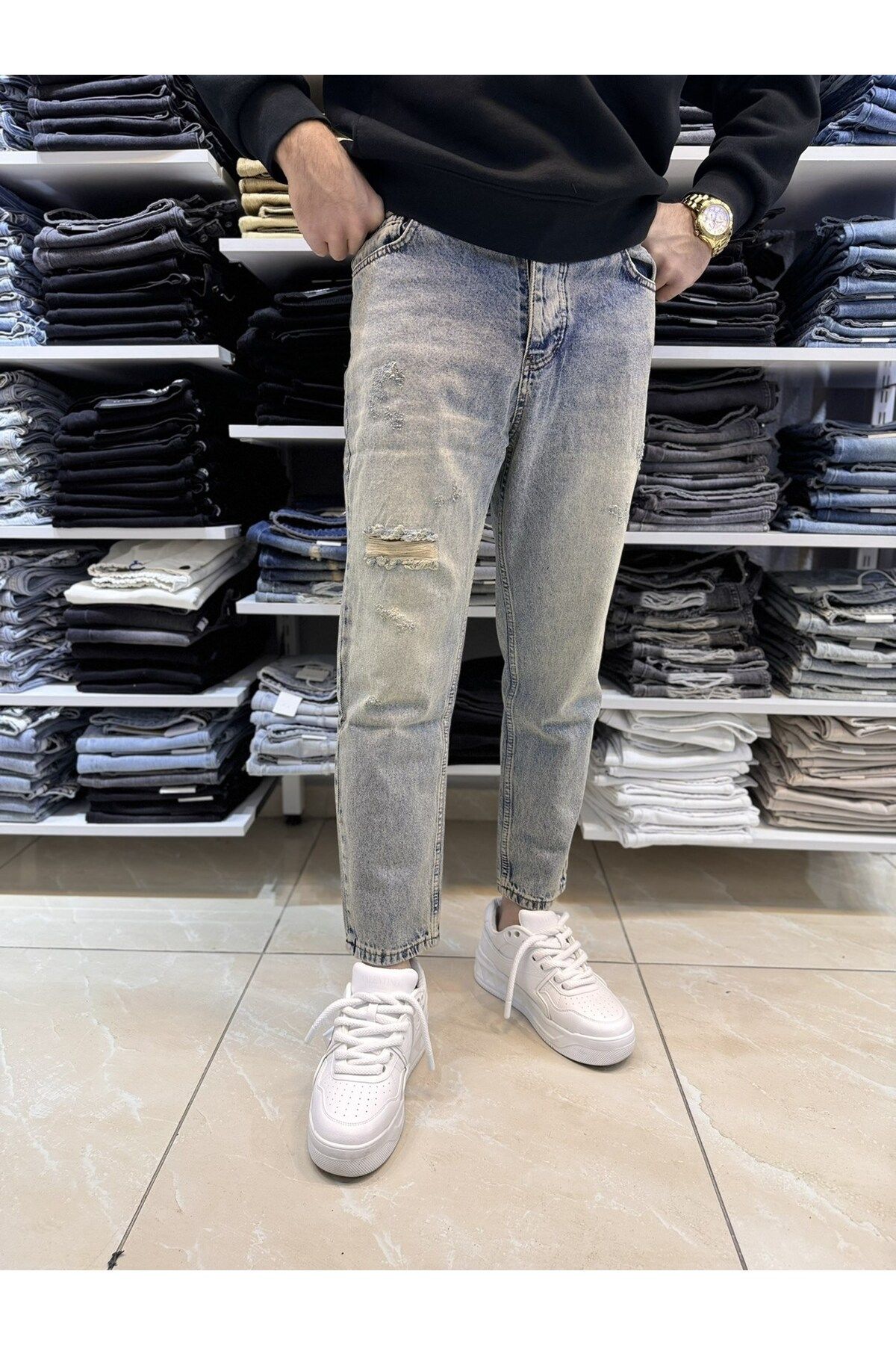 Casualmen32 Yırtık Detay Yıkamalı Boyfriend Jean