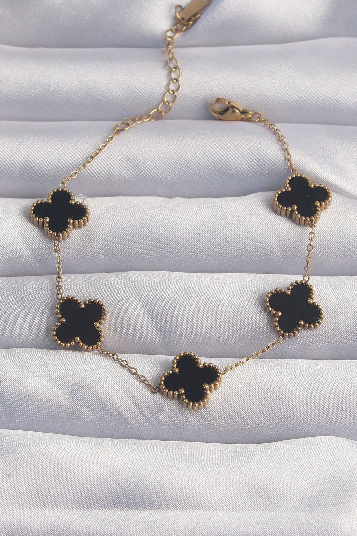 MMB Boutique 316L Çelik Gold Renk Siyah Mineli Yonca Bileklik