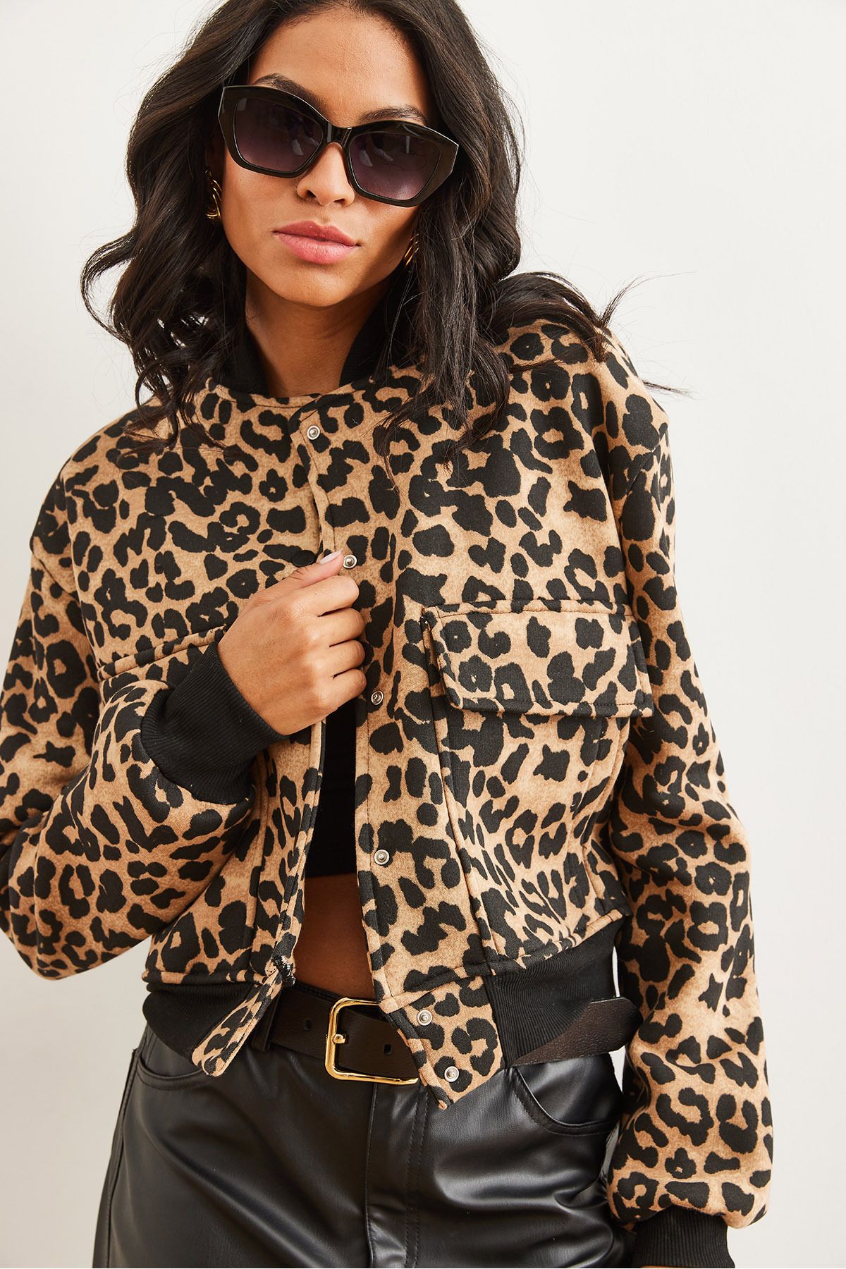 Olalook-Leopard Print Camel Crop Jacket - Pockets and Fleece, Snap Closure Ckt- 19000365 7