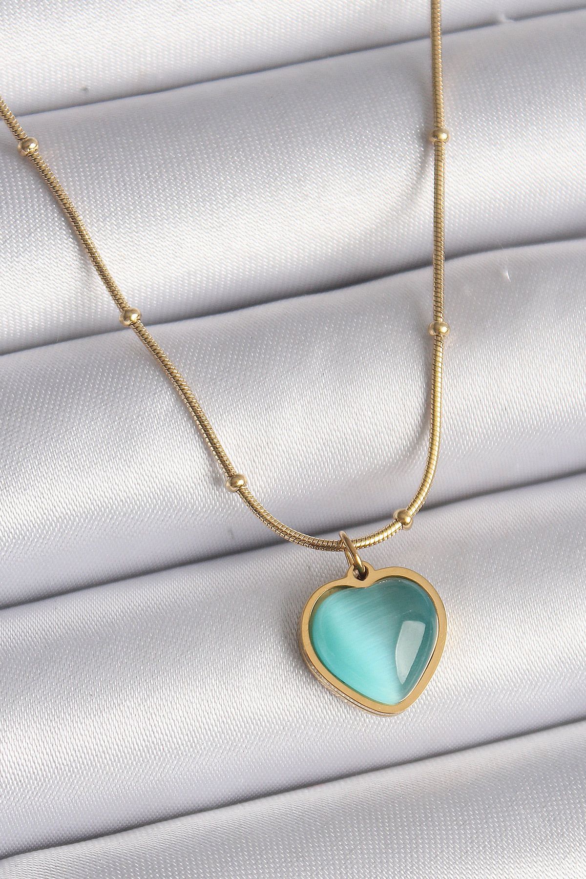MMB Boutique 316L Çelik Gold Renk Mavi Kedi Gözü Sedefli Kalp Model Kadın Kolye