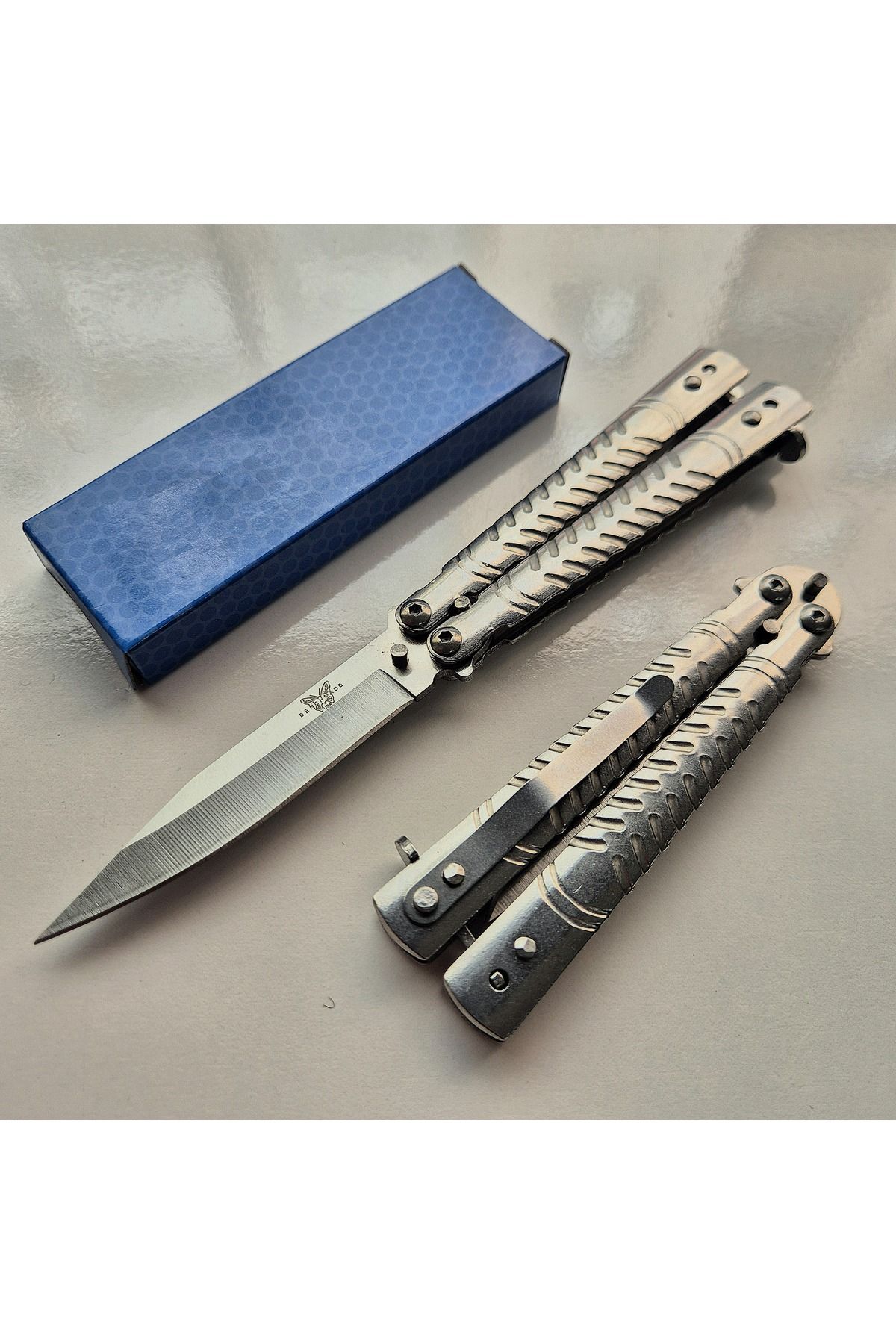 Katmer Gümüş renk desenli kafa K*lebek 17 cm efsane