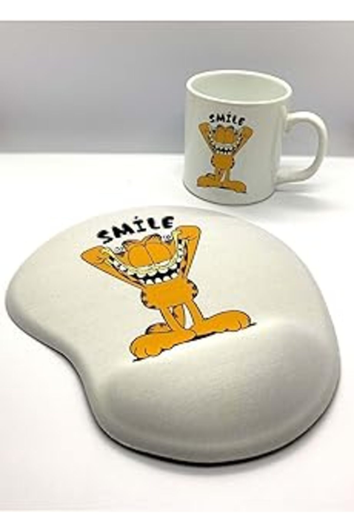 Mu Art Ahşap Rakkun Shop Smile Baskılı Bilek Destekli Mouse Pad + Kupa Bardak Mug