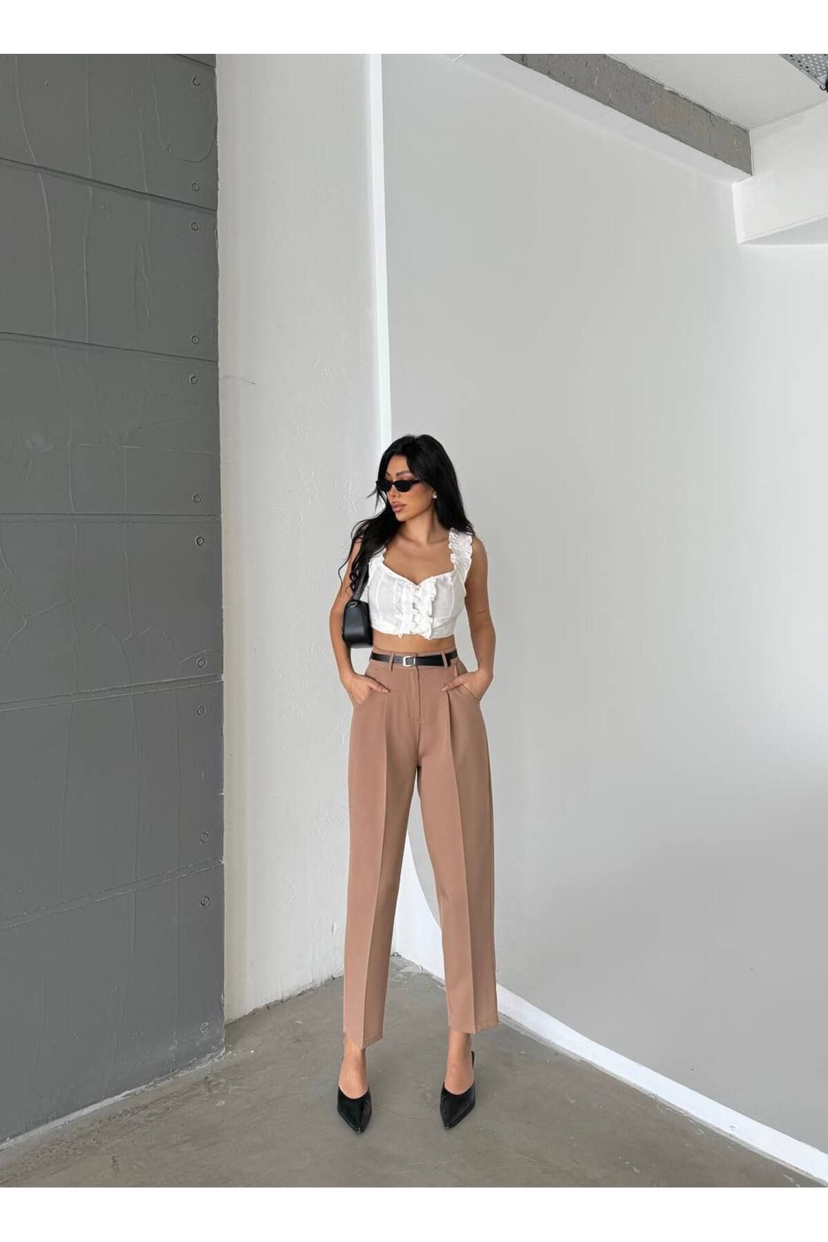 Castivo Fashion Kemerli Pensli Yüksek Bel Havuç Kadın Pantolon
