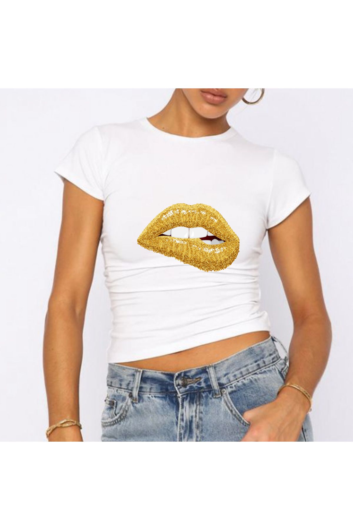 JadenJoy Sarı Sim Kaplı Dudak Figürlü Beyaz Baby Tee Crop