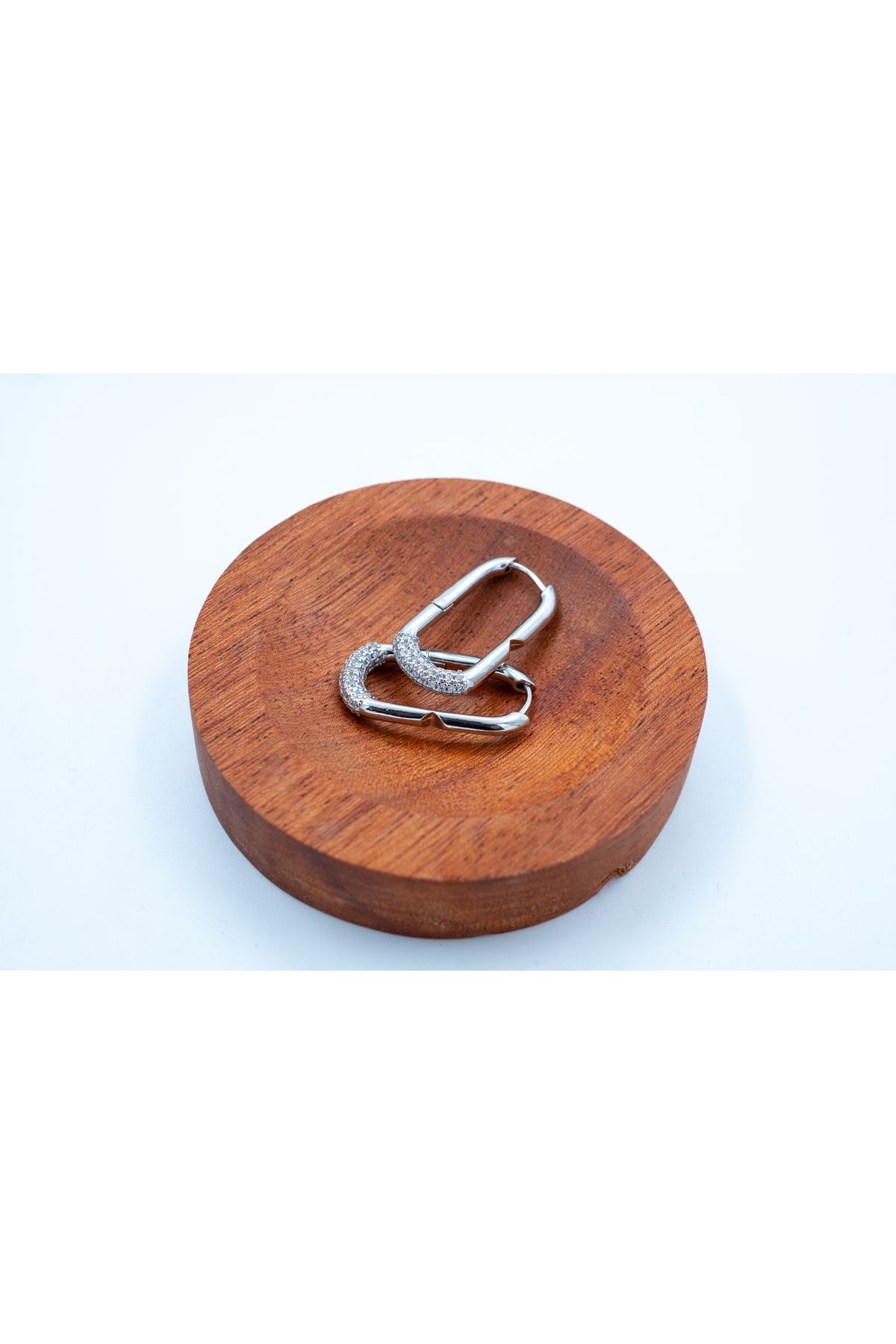 ATELİER BEREN Bold Link – Zirkon Taş Detaylı Gold Silver Modern Küpe