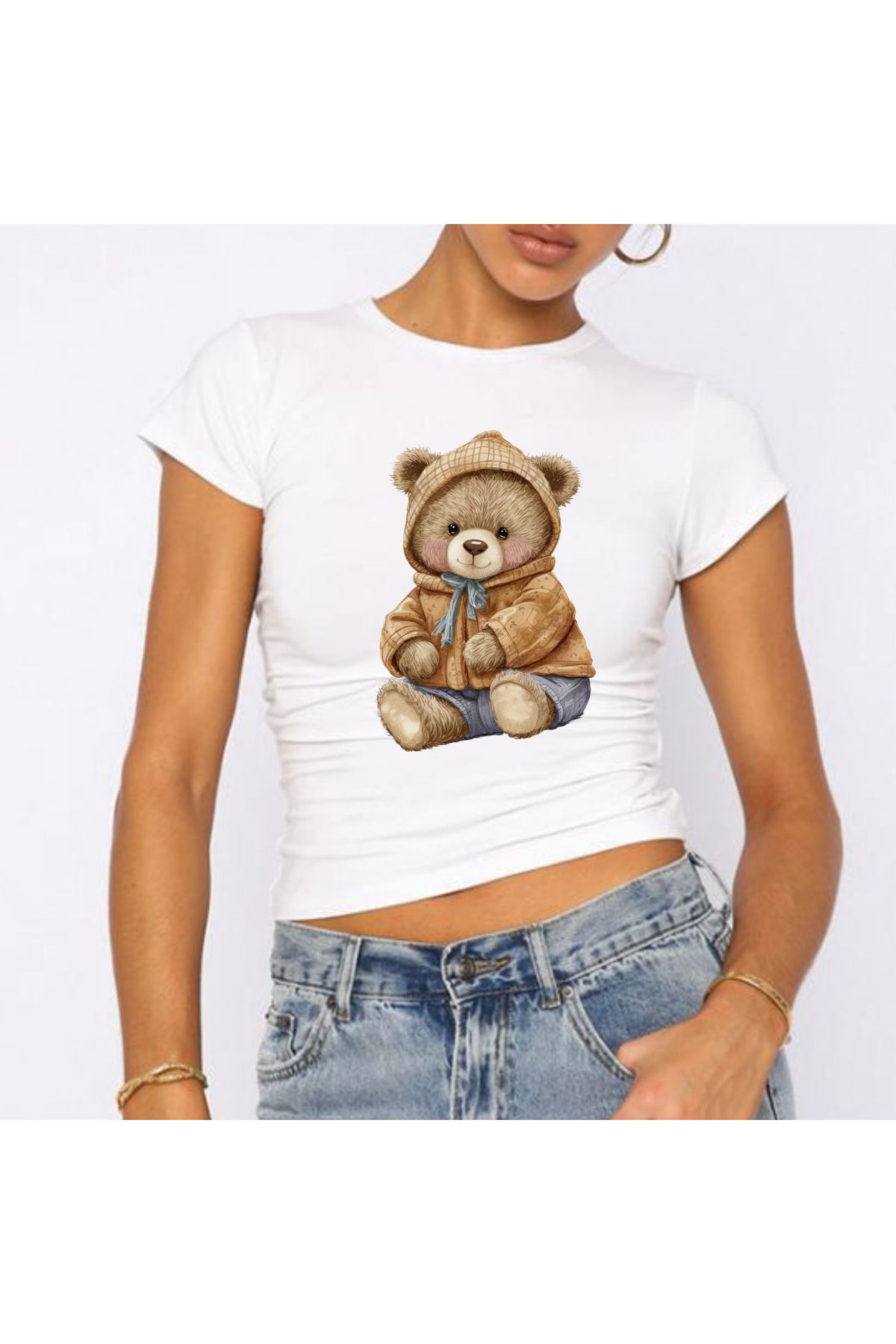 JadenJoy Sweet Giyen Ayıcık Figürlü Beyaz Baby Tee Crop
