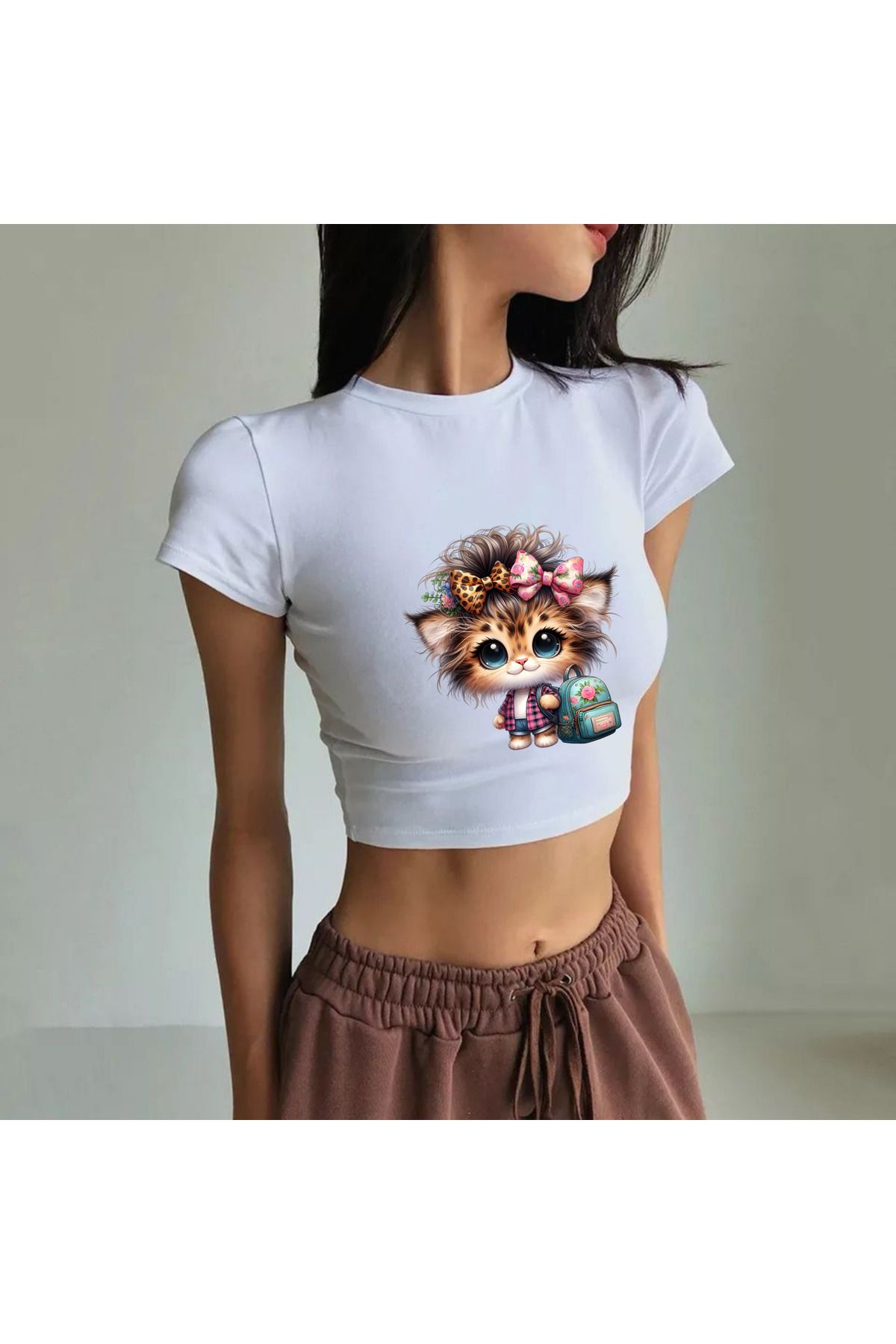 JadenJoy Leoplar Fiyonklu Kedicik Beyaz Crop