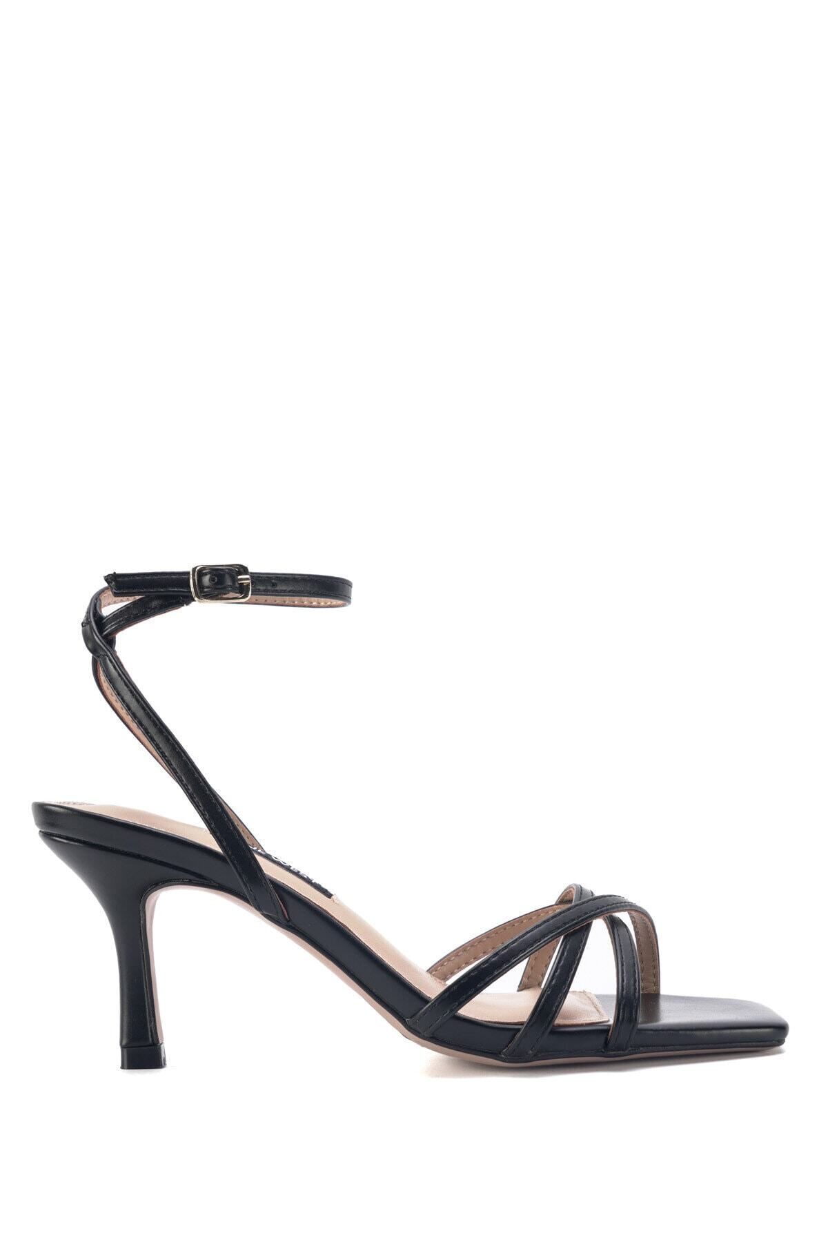Nine West Zolix Siyah Kadın Topuklu Sandalet