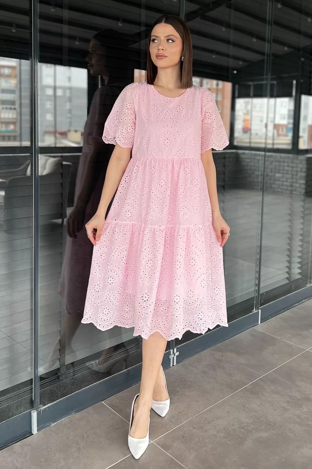 GÜLSELİ Pembe Dantel İşlemeli Kadın Kısa Kol Elbise