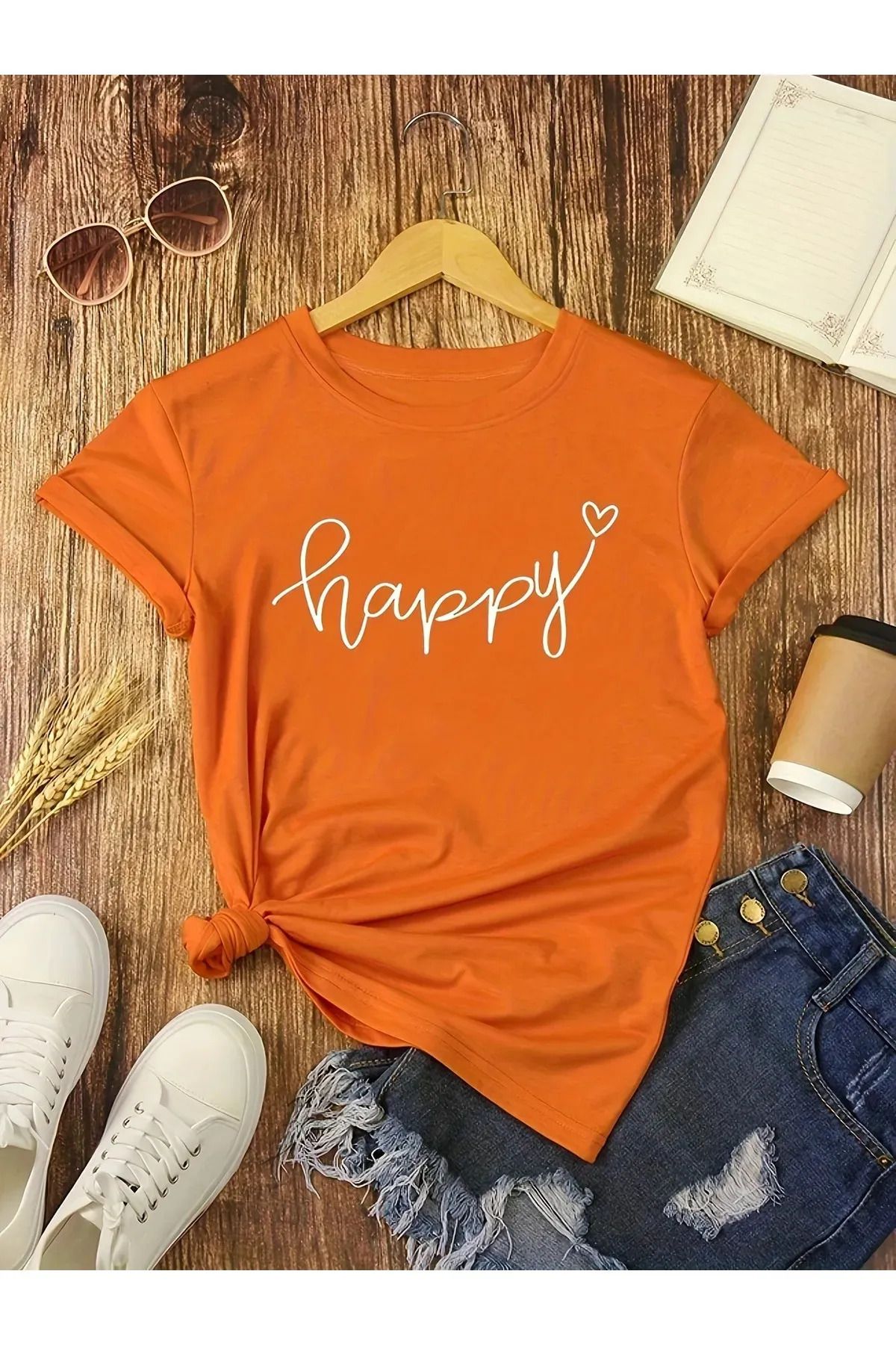 FeaR LeeS happy Baskılı Unisex T-Shirt - Tarz ve Rahatlığı