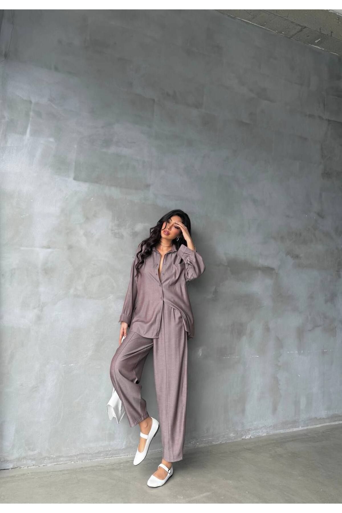 Castivo Fashion Cepli Dökümlü Oversize Gömlekli Beli Lastikli Takım