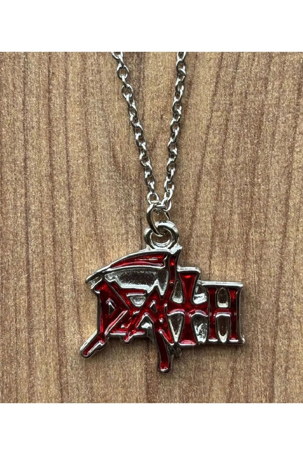 Herşey Nota Kırmızı Death Figürlü Kolye – 60 cm Metal Zincir