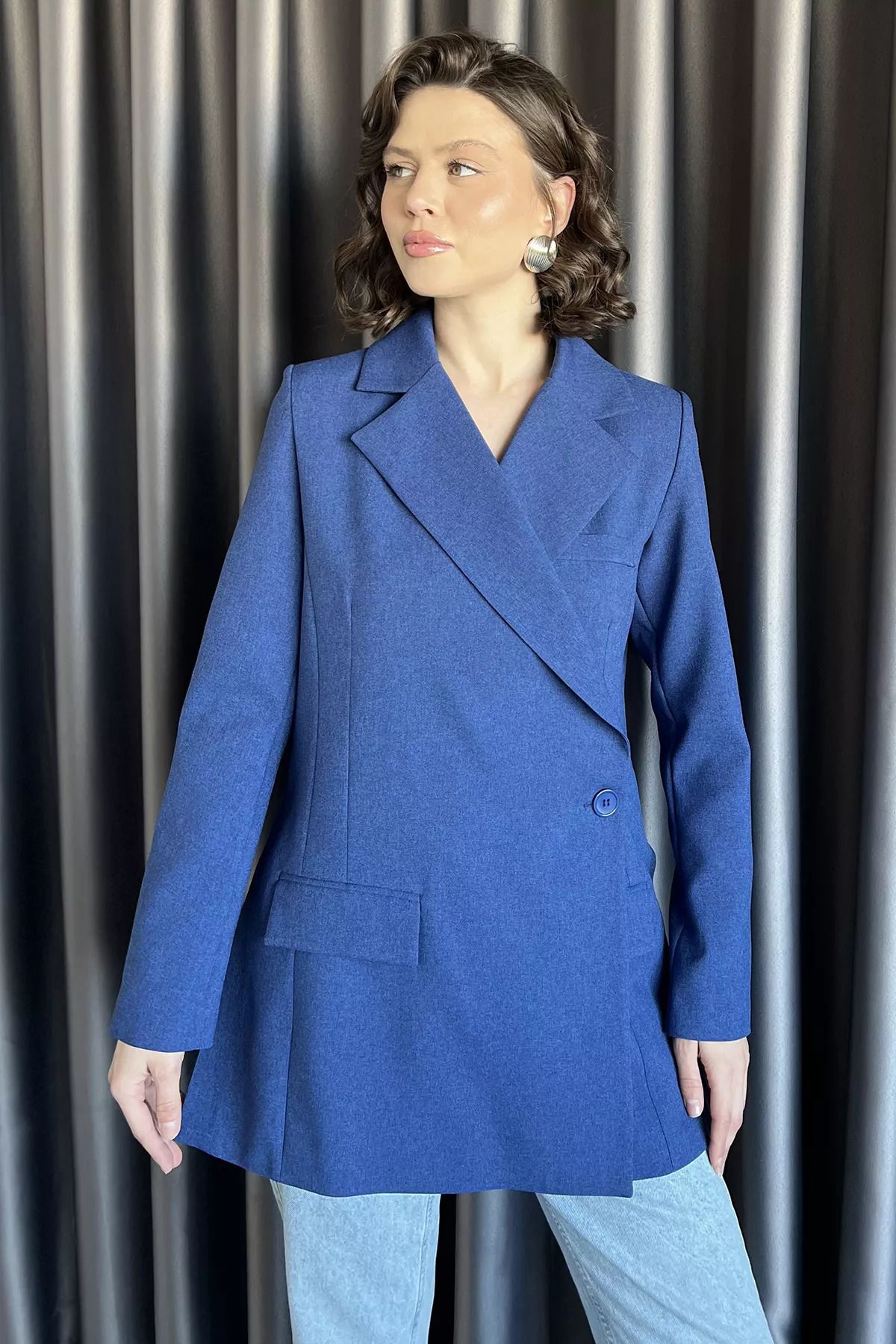 GÜLSELİ İndigo Yan Yırtmaçlı Astarlı Kadın Blazer Ceket