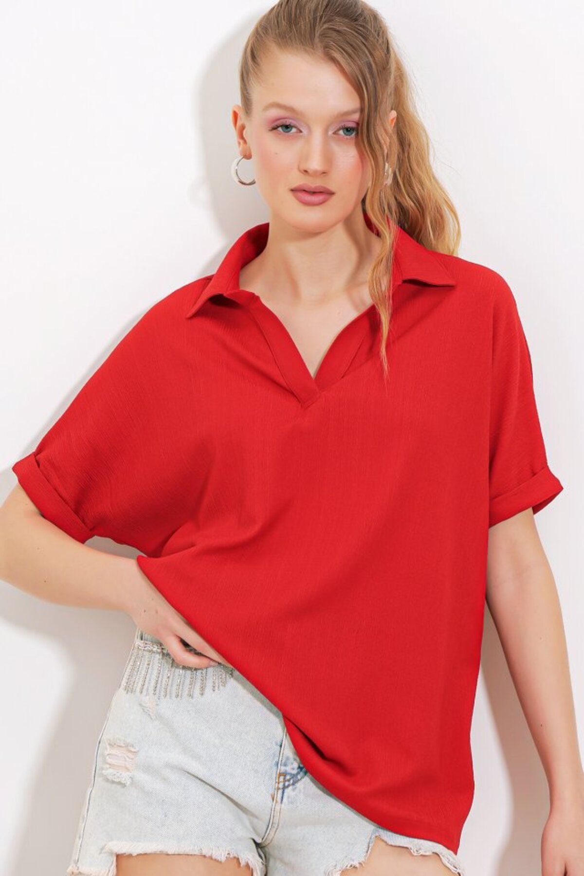 ARUZ MODA Kırmızı Oversize Polo Yaka Örme Bluz 0486