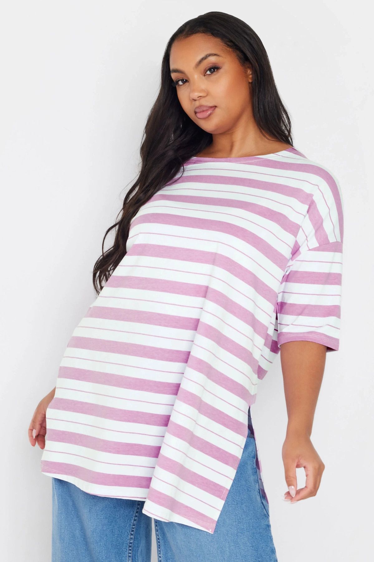 Stil Diva Büyük Beden Bisiklet Yaka Kısa Kollu Yanları Yırtmaçlı Çizgili T-shirt 303944