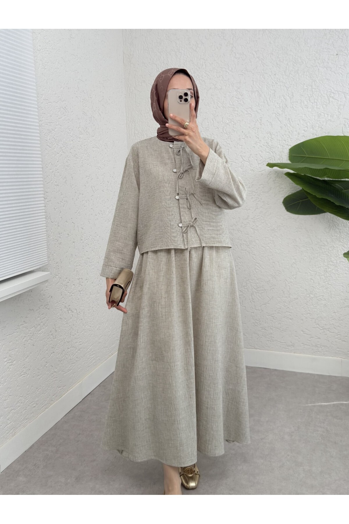 Modamorfo-Stone and Ribbon Detailed Skirted Linen Suit - Stone 3
