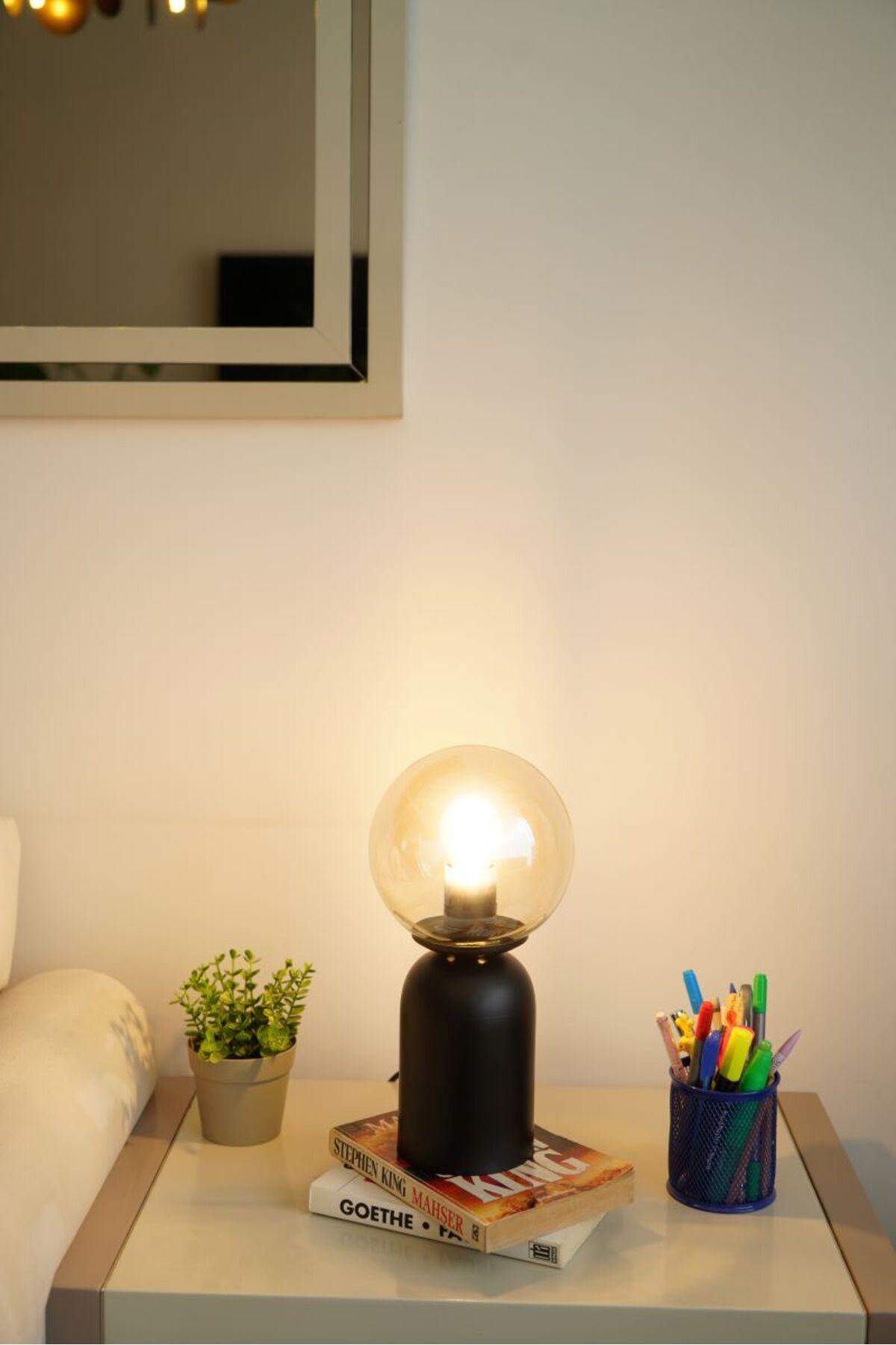 retro home design Siyah Ayaklı Bal Camlı Masa Lambası Abajur 1 Adet Salon Yatak Odası