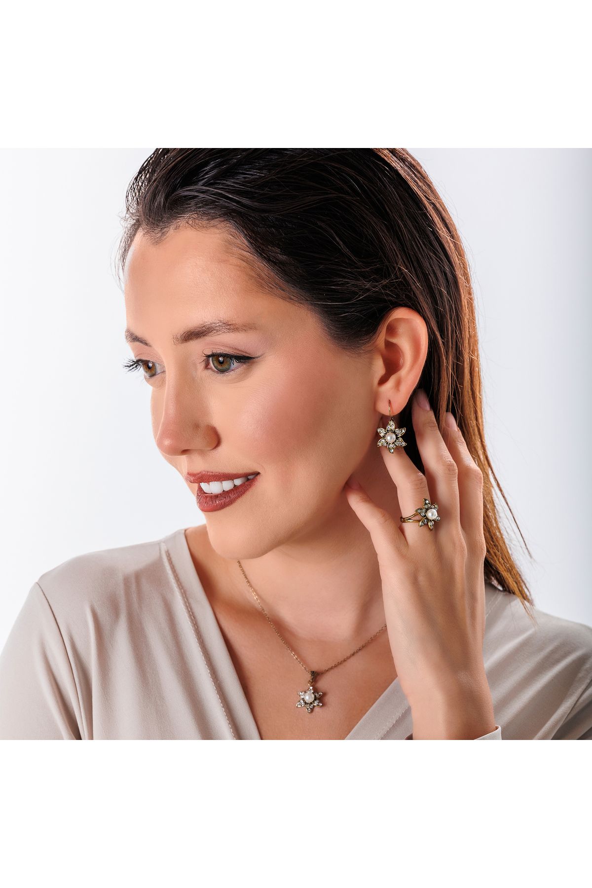 Atelier LEO Handmade Jewellery HAZİRAN GECESİ İNCİ TAKIM YÜZÜK NO:10 BAKIR EL YAPIMI KARARMA YAPMAZ KADIN TAKI SETİ