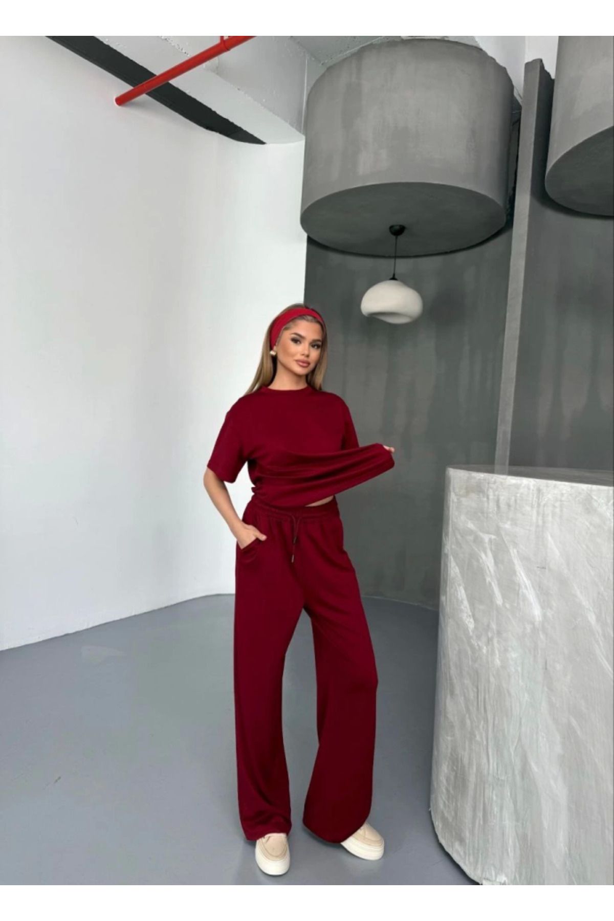 ARUZ MODA Osy Modal Yumuşak Dokulu Kumaş Kısa Kollu Bluz Rahat Pantalon Ikili Takım- Bordo